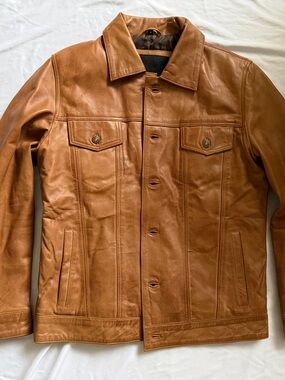 Men's Tan Leather Trucker Jacket - Classic Button-Front